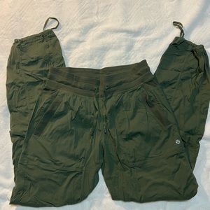 Lululemon parachute joggers